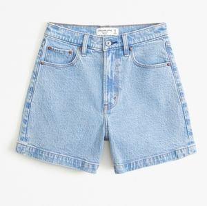 Abercrombie High Rise Dad Short, Light Wash, Size 30